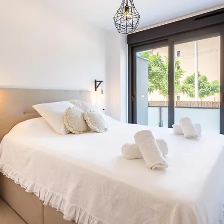 La Apartment *