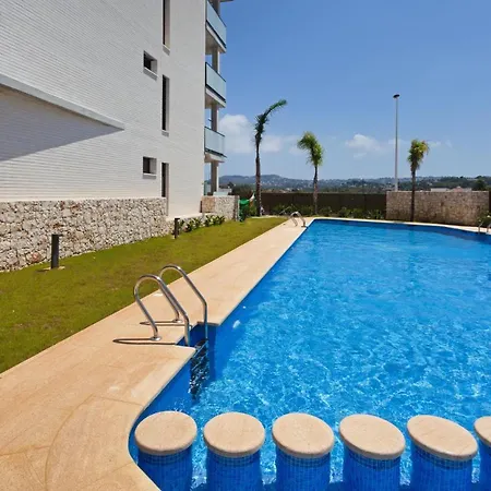 Apartment La *