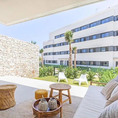 La Apartment *